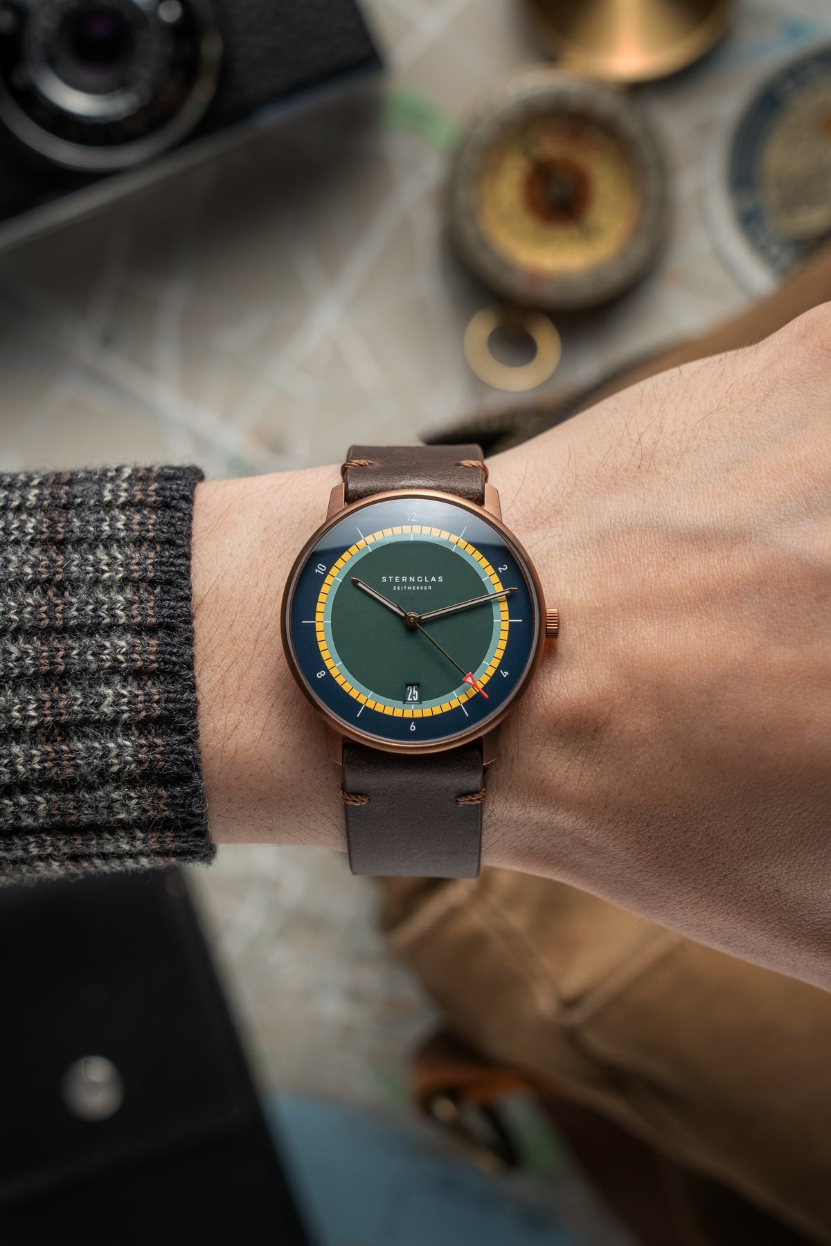 Naos Edition Argo Bronze