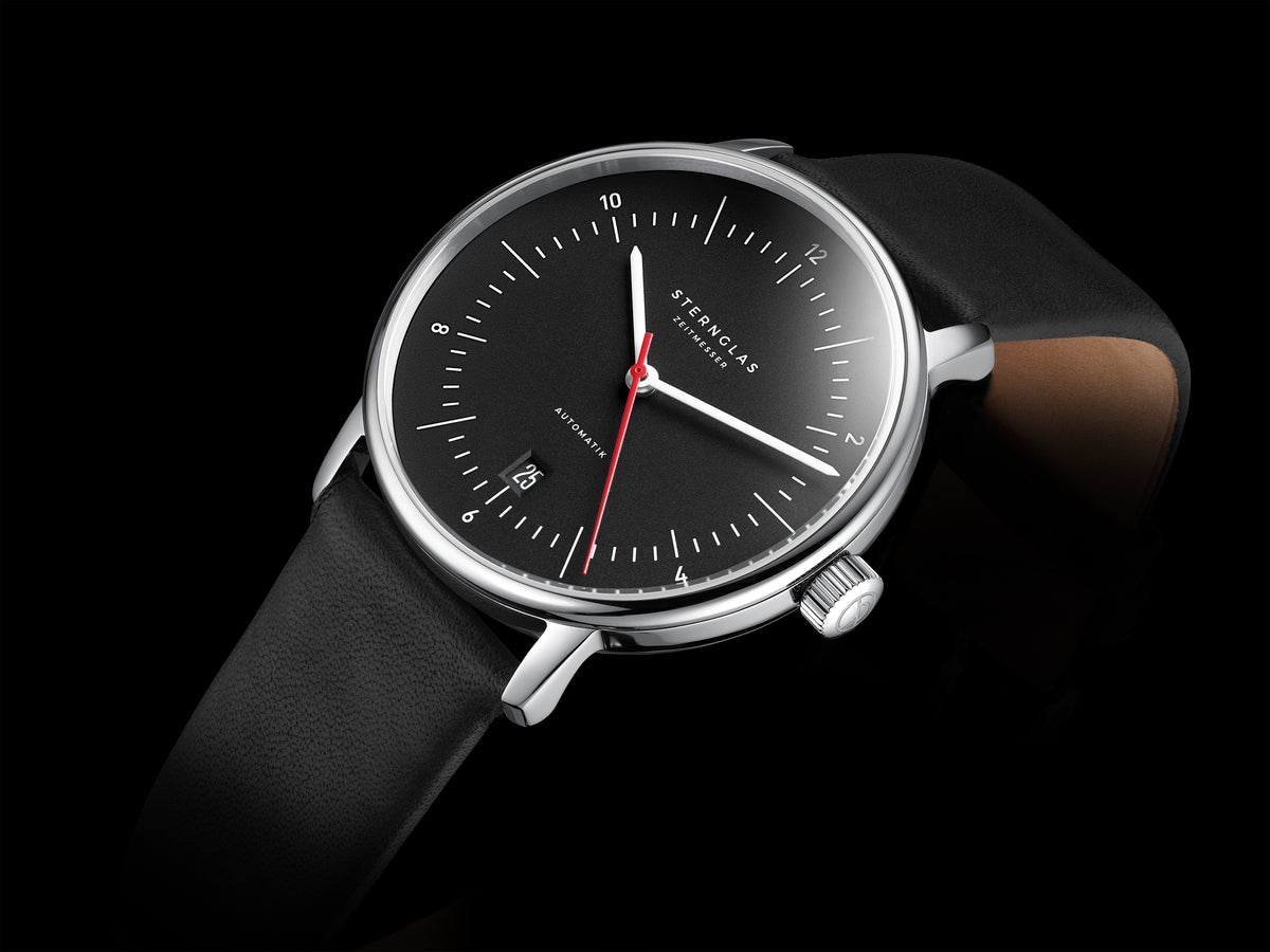 Naos Plain Black - Automatic